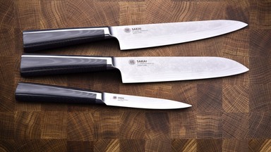 Nože, nůžky a prkénka