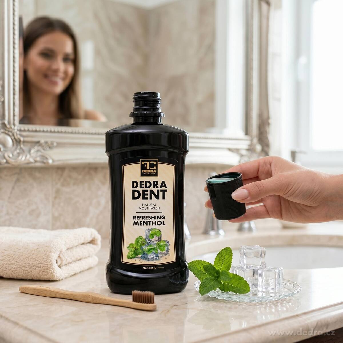DEDRA DENT | přírodní bylinná ústní voda REFRESHING MENTHOL s kyselinou hyaluronovou & stévií | hydratace & svěží dech | 500 ml