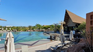 Hotel Lopesan Baobab bazén u velkého baru