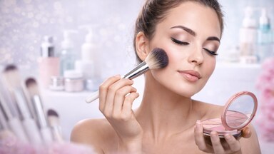 Péče o pleť a líčení