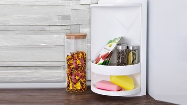 Rohové police a regály