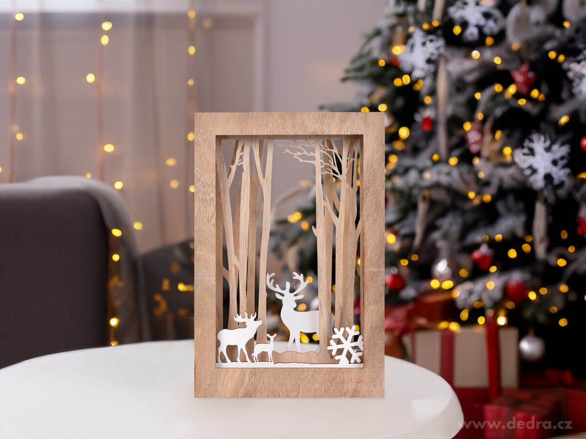 30 cm svítící dřevěná dekorace s motivem jelenů
