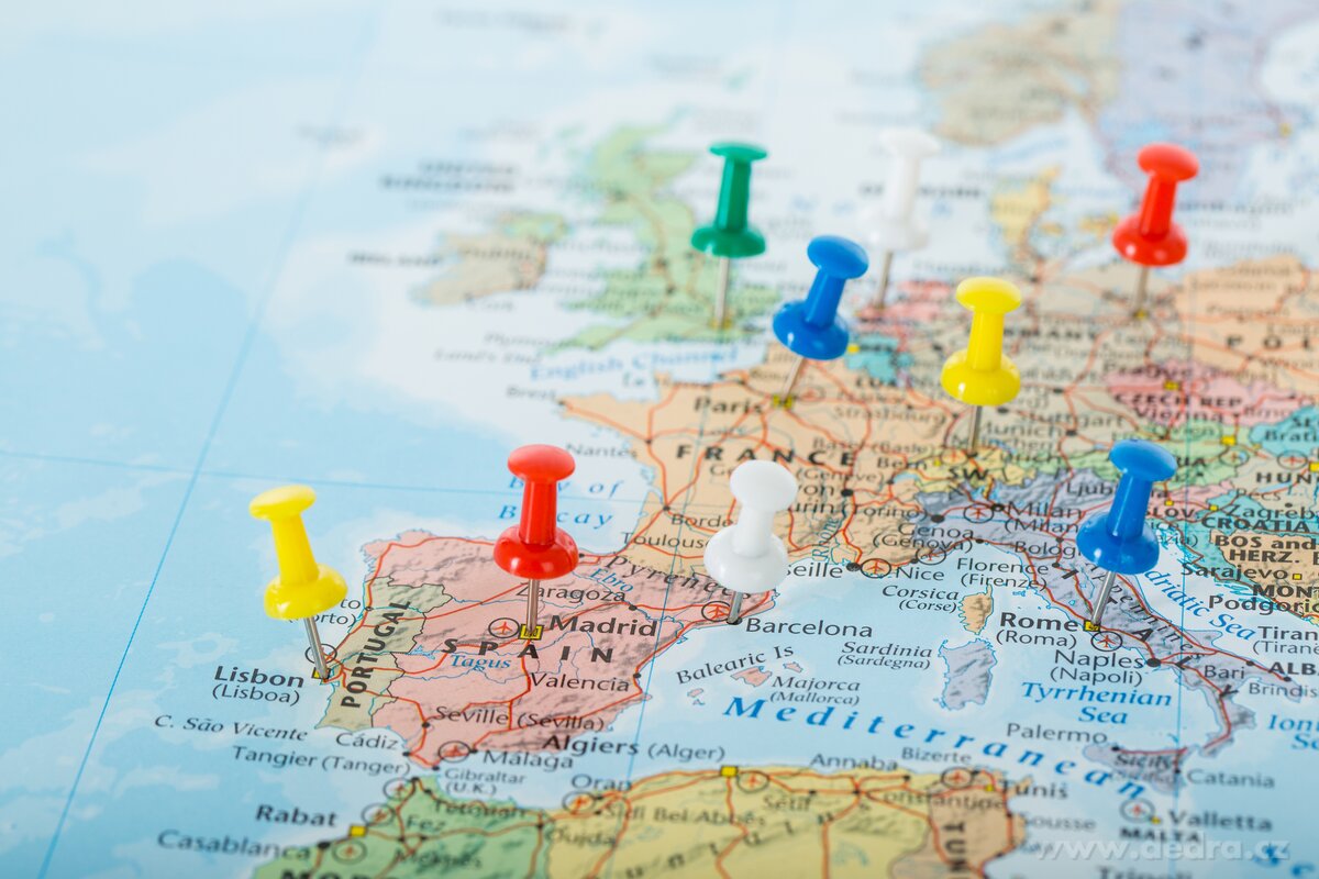 50 ks připínáčků pro nástěnky a tabule