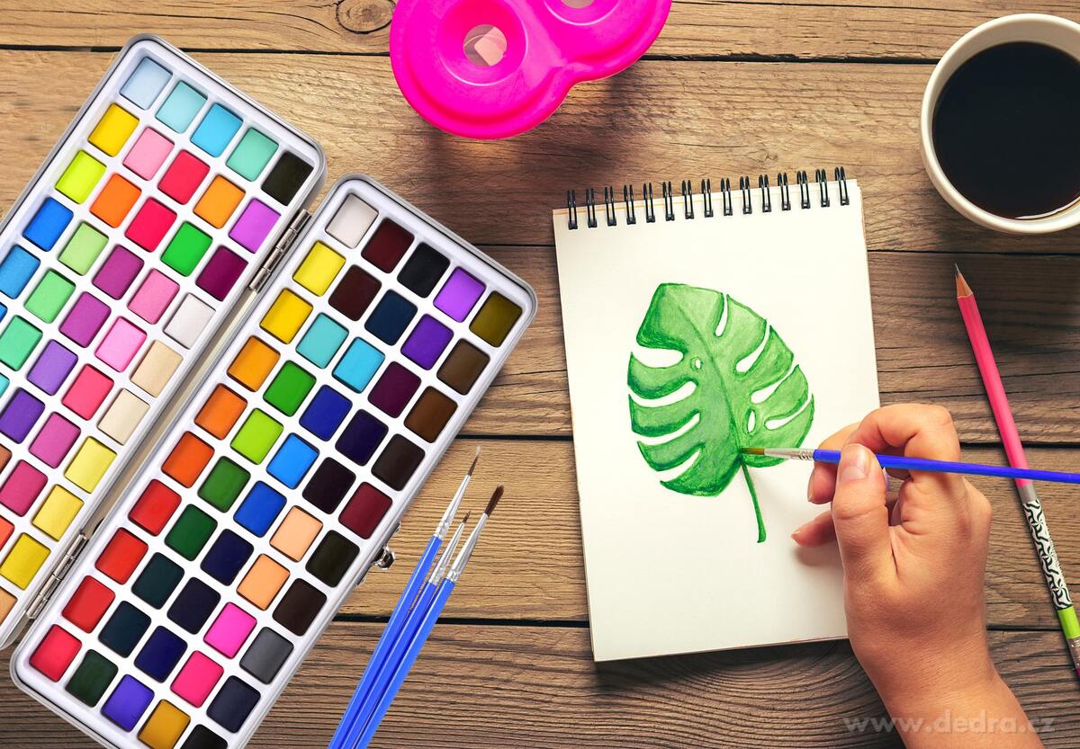 ART | Profesionální sada 100 ks akvarelových barev v kovové kazetě | nejvyšší kvalita pro umělce všech úrovní