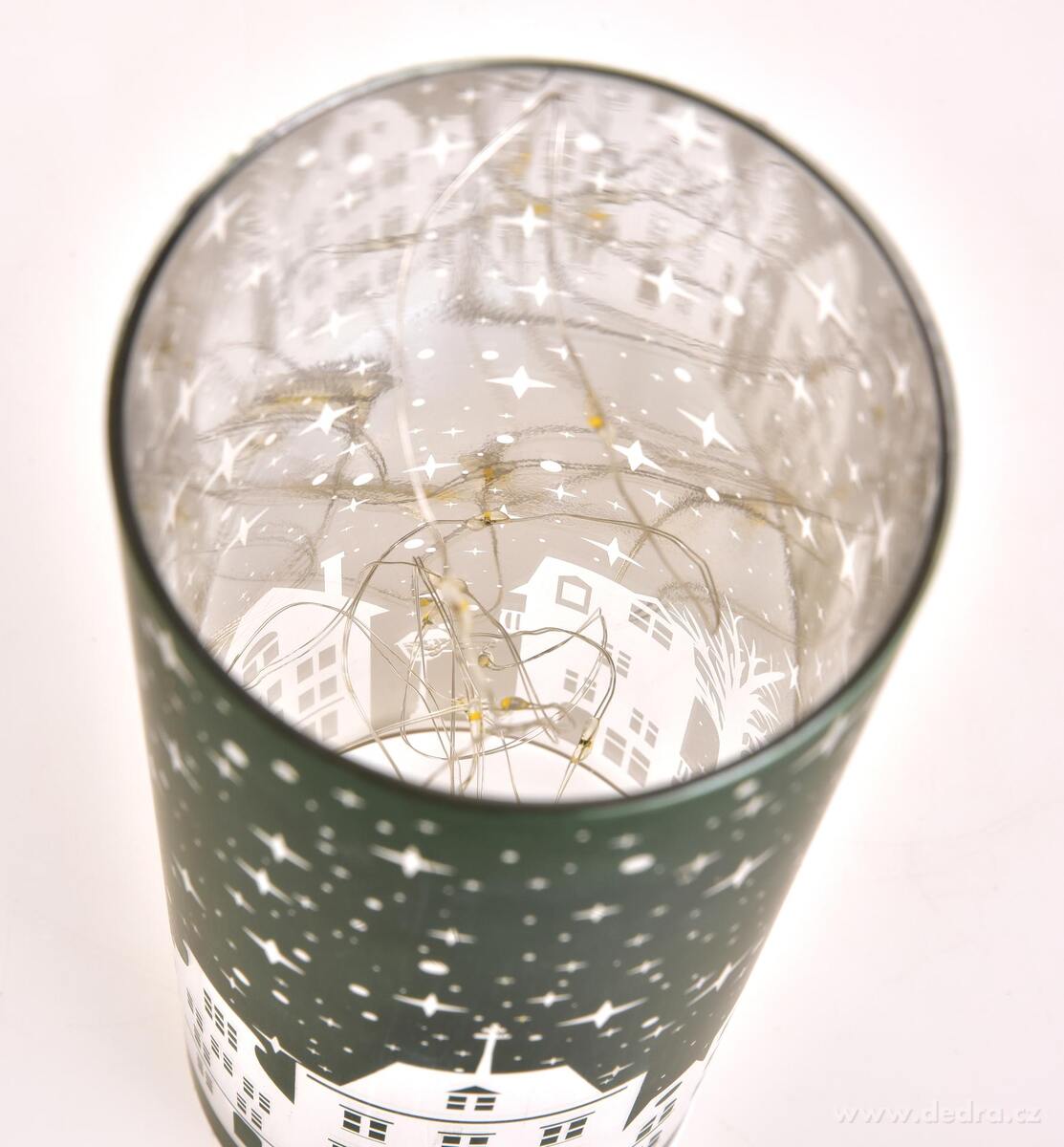 ZIMNÍ MĚSTEČKO | LED skleněný svícen | zelený | 20 cm