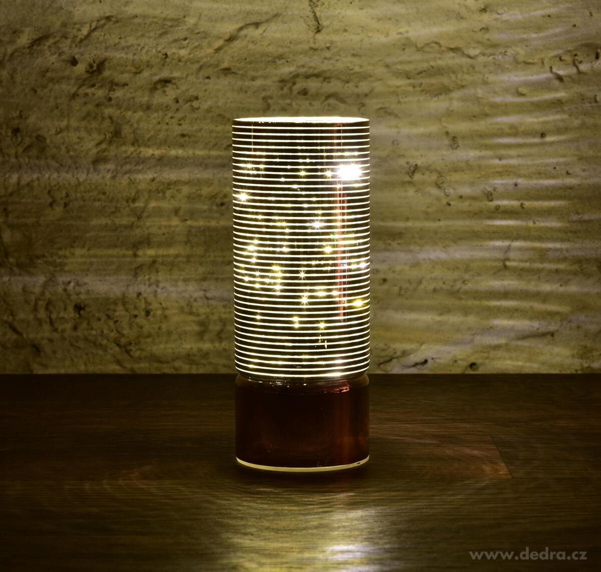 ILUMINÉ | 20 cm skleněný svícen s LED osvětlením | lesklý béžový dekor