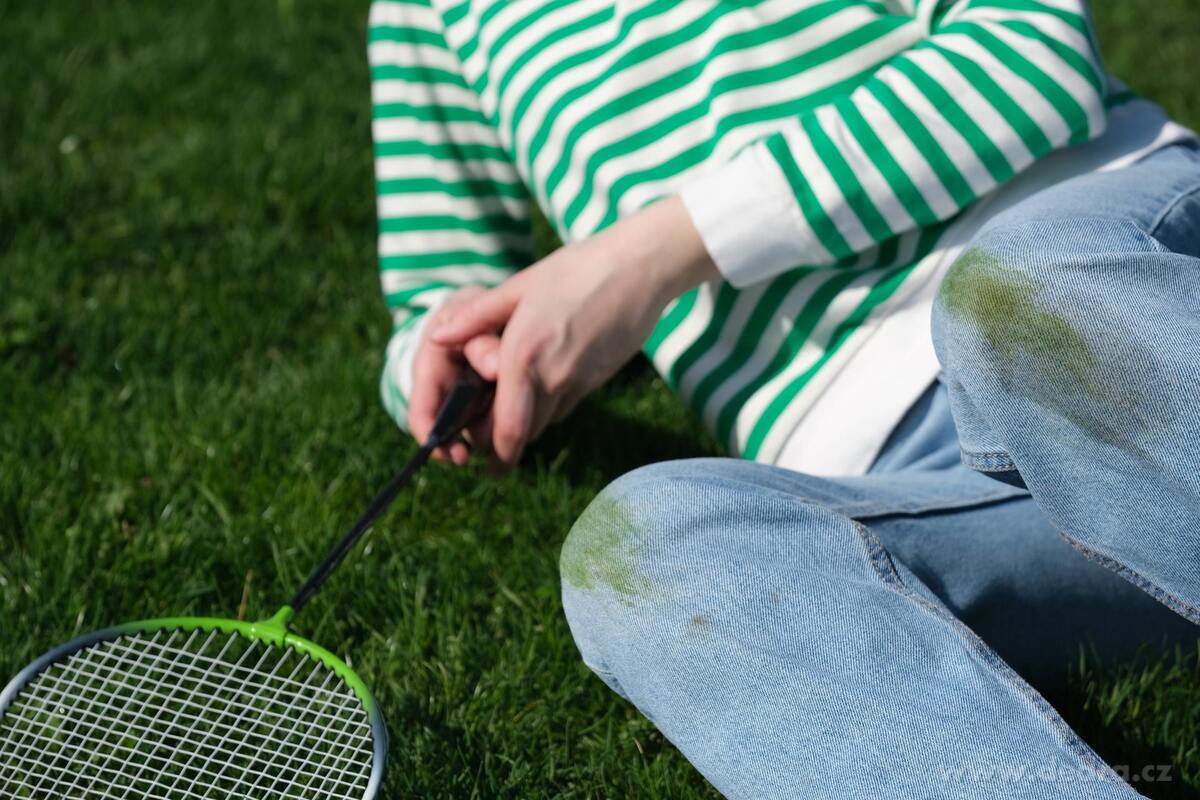 FLECKITO BIO | Gelový odstraňovač skvrn | 7 bioenzymů nové generace & dvojí použití | 1500 ml