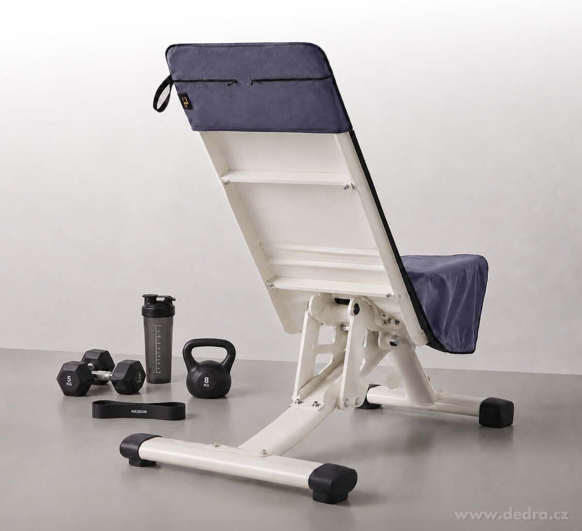 FITNESS UTERÁK s návlekom na operadlo proti skĺznutiu a 2x integrované vrecko na zips