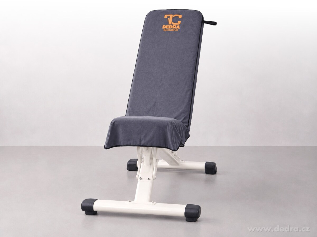 FITNESS RUČNÍK s návlekem na opěradlo proti sklouznutí | 2x integrovaná kapsa na zip | rychleschnoucí mikrovlákno | 50 x 130 cm