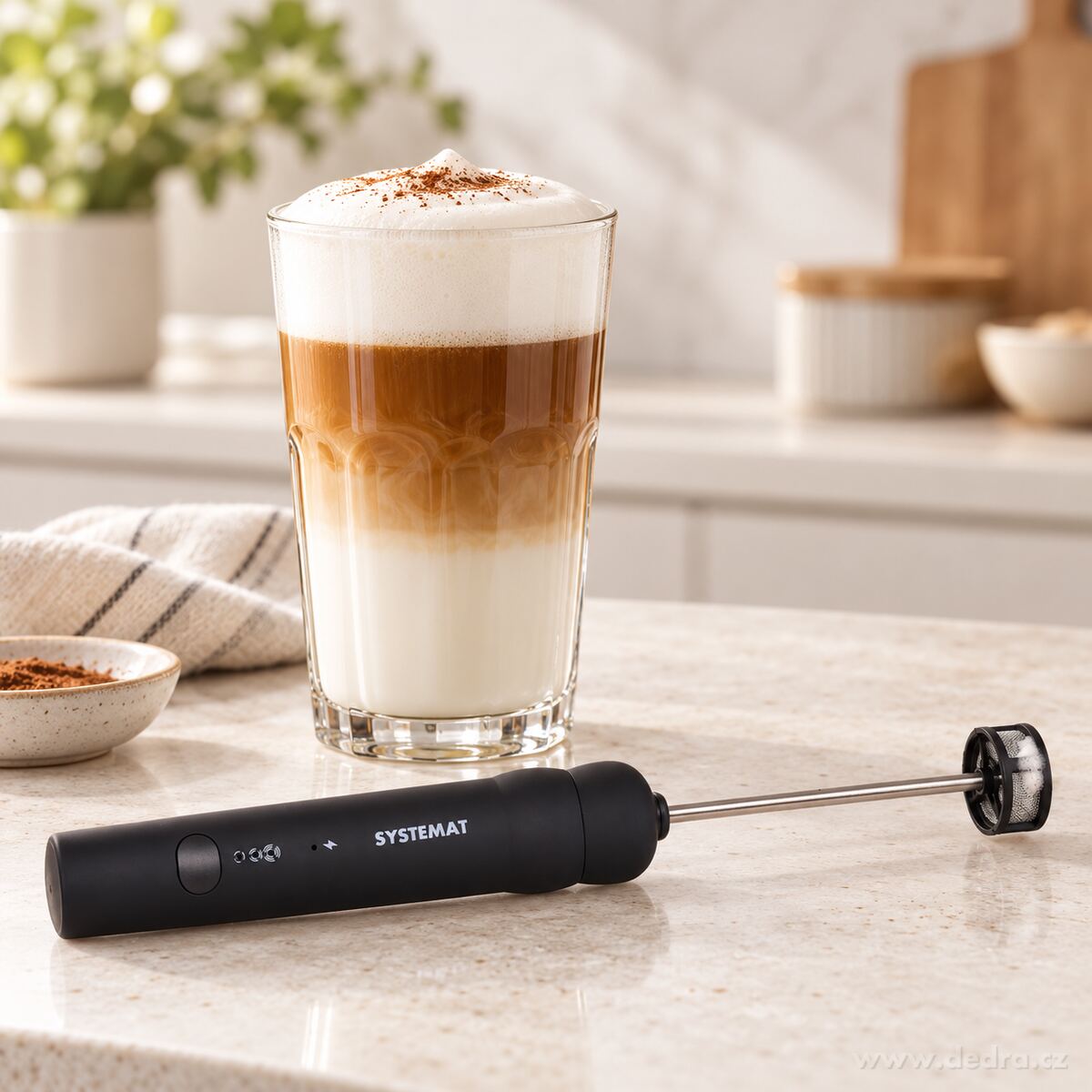 LATTEFINO | dobíjecí NANO napěňovač mléka s mikrosítkem | 3 rychlosti | USB-C