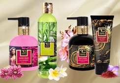 VOŇAVÁ A PEČUJÍCÍ KOUPEL VOŇAVÁ A PEČUJÍCÍ KOUPEL